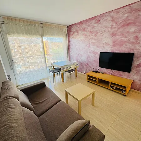 Magnifico Piso Con Terraza Grande Y Piscina Cerca De La Playa
